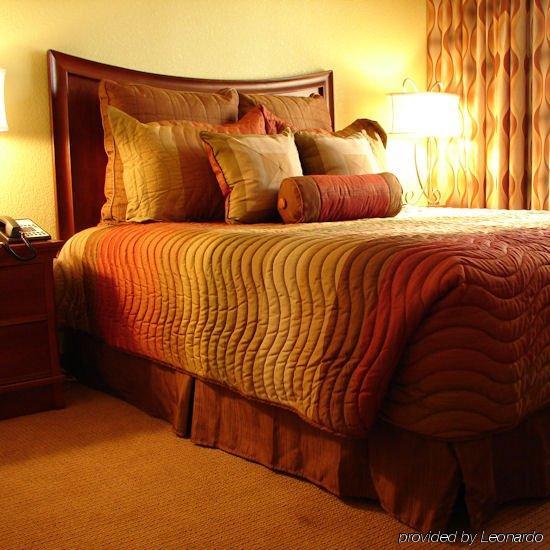 Away Inn Lauderdale-by-the-Sea Oda fotoğraf