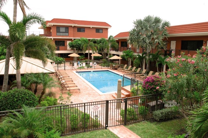 Away Inn Lauderdale-by-the-Sea Dış mekan fotoğraf